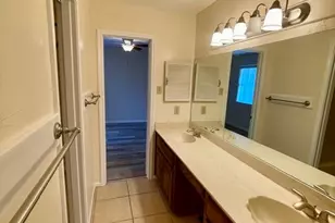 1915 S 10th, Waco, TX 76706 - Photo 6