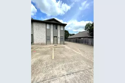 1915 S 10th #110, Waco, TX 76706 - Photo 1