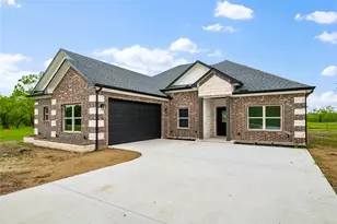 556 Palmito Rnch Rd, Corsicana, TX 75110 - Photo 1