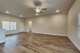 2902 Orchid Dr, Sherman, TX 75092 - Photo 4