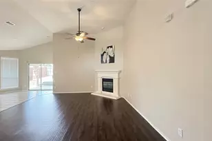 7810 Corona Ct, Arlington, TX 76002 - Photo 4