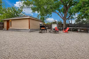 403 N Britain Rd, Irving, TX 75061 - Photo 14