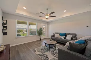 1201 Eagle Ln, Little Elm, TX 76227 - Photo 6
