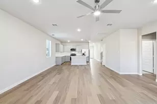 881 Rockcloud Dr, Fort Worth, TX 76052 - Photo 20