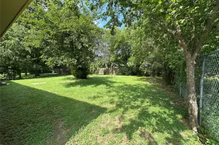 1915 Leslie St, Denton, TX 76205 - Photo 20