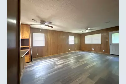 1915 Leslie Street, Denton, TX 76205 - Photo 8