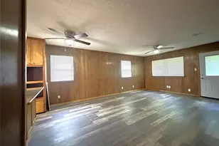 1915 Leslie St, Denton, TX 76205 - Photo 8