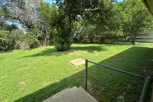 1915 Leslie St, Denton, TX 76205 - Photo 18