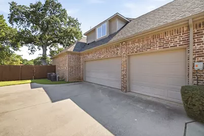 710 Knott Court, Euless, TX 76039 - Photo 2
