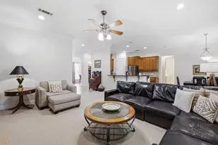 710 Knott Ct, Euless, TX 76039 - Photo 8