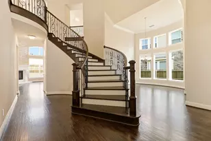 344 Birchwood Wy, Irving, TX 75063 - Photo 2