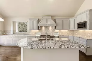 344 Birchwood Wy, Irving, TX 75063 - Photo 10
