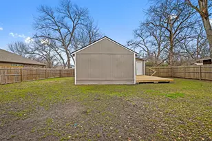 1009 Oak St, Bonham, TX 75418 - Photo 14
