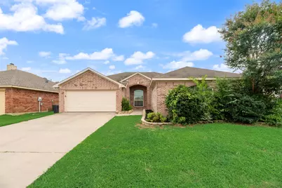 1913 Wahoo Drive, Mansfield, TX 76063 - Photo 4