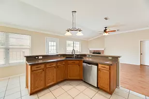 1913 Wahoo Dr, Mansfield, TX 76063 - Photo 10