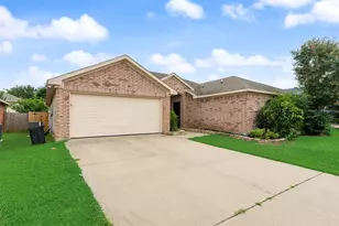 1913 Wahoo Dr, Mansfield, TX 76063 - Photo 2