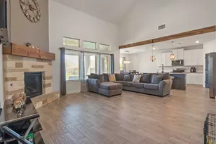 2816 Half Moon Rd, Aubrey, TX 76227 - Photo 4