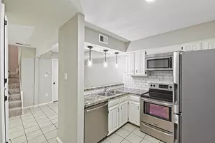 889 Dublin Dr, Richardson, TX 75080 - Photo 1