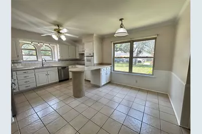 6209 Gayle Drive, North Richland Hills, TX 76180 - Photo 12