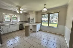 6209 Gayle Dr, North Richland Hills, TX 76180 - Photo 12