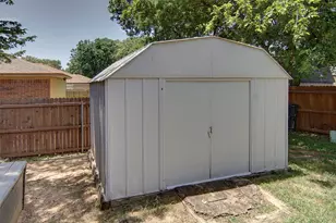 5100 Hawkins Cemetery Rd, Arlington, TX 76017 - Photo 28
