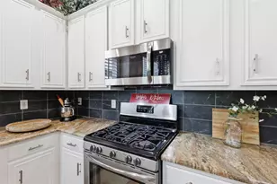 8813 Edinburgh Ln, Rowlett, TX 75089 - Photo 16