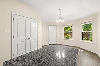 2836 Kilburn Avenue, Dallas, TX 75216 - Photo 8