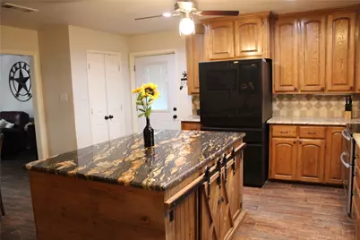 9612 West Highway 199, Poolville, TX 76487 - Photo 6