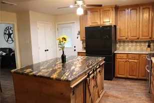 9612 W Hwy 199, Poolville, TX 76487 - Photo 6