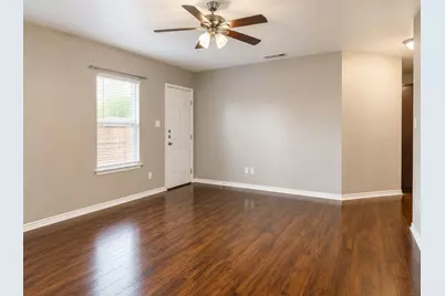 719 E 6th Street, Bonham, TX 75418 - Photo 12