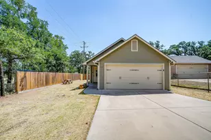 719 Harness Trail, Granbury, TX 76049 - Photo 2