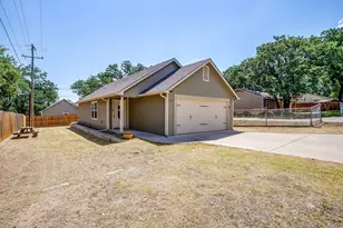 719 Harness Trail, Granbury, TX 76049 - Photo 1