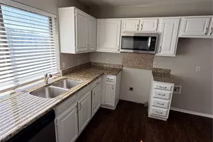 1206 Brook Hill Ln, Arlington, TX 76014 - Photo 8