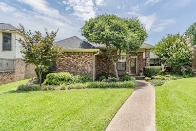 2520 Pecan Grove Court, Irving, TX 75060 - Photo 2