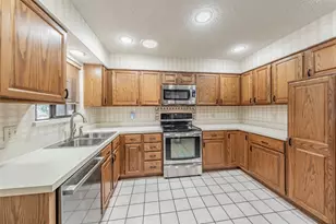 2520 Pecan Grove Ct, Irving, TX 75060 - Photo 24