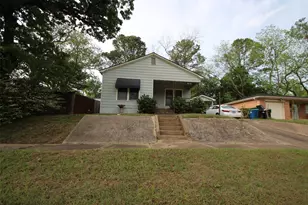 1415 W Crawford St, Denison, TX 75020 - Photo 2