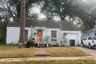 2106 Cleveland St, Paris, TX 75460 - Photo 1