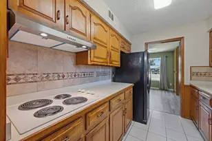 2506 Glen Ct, Irving, TX 75062 - Photo 10