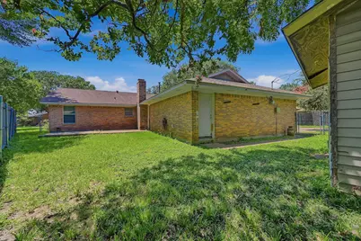 2506 Glen Court, Irving, TX 75062 - Photo 20