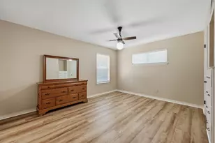 2506 Glen Ct, Irving, TX 75062 - Photo 14