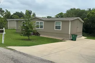2311 Del Prado Dr, Granbury, TX 76048 - Photo 2