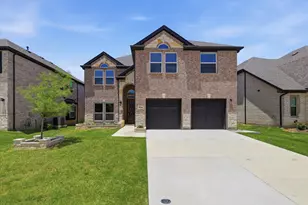 1824 Valencia Dr, Little Elm, TX 75068 - Photo 2