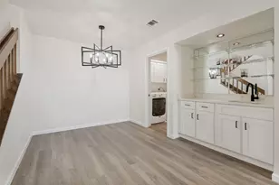 2100 Misty Meadow Ct, Carrollton, TX 75006 - Photo 8