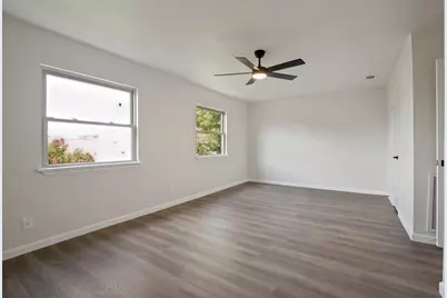 2100 Mistymeadow Court, Carrollton, TX 75006 - Photo 16