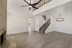 2100 Misty Meadow Ct, Carrollton, TX 75006 - Photo 6
