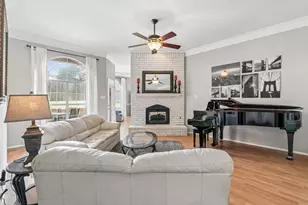 700 Tealwood Ln, Flower Mound, TX 75028 - Photo 2