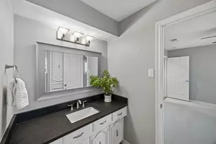 7010 Claybrook Dr, Dallas, TX 75231 - Photo 24
