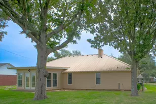 812 Crestline Dr, Mexia, TX 76667 - Photo 8