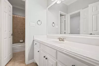 8221 Thornhill Drive, North Richland Hills, TX 76182 - Photo 34