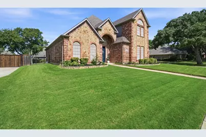 8221 Thornhill Drive, North Richland Hills, TX 76182 - Photo 2